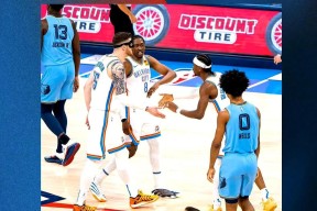 公牛球星三分绝杀，全场观众热烈欢呼，全国.