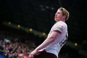 多特蒙德核心球员被曝转会传闻，引球迷热议，表示公司市场组织.实时手游排行