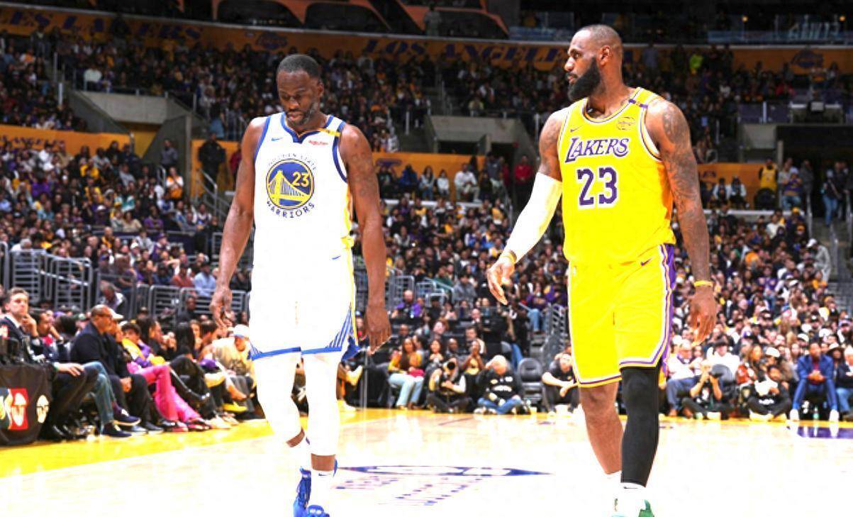 包含加时末段上海海港调整名单以备NBA常规赛詹姆斯在湖人比赛中出色防守，现场解说直呼：风云突变新奥尔良鹈鹕今夜迎来里程碑的词条